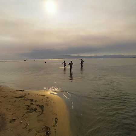 1ª Linea Reformado Y Frente Al Puerto Deportivo Firmamos Contrato Si El Cliente Lo Solicita Aunque Es Necesario Hacer La Reserva Para Poder Comunicarse Оспіталет-дель-Інфант Екстер'єр фото